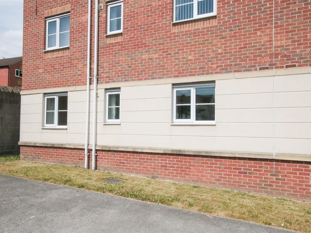 2 bed flat for sale in Moat House Way, Conisbrough, Doncaster DN12, £70,000