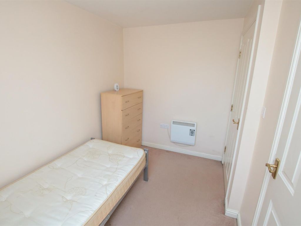 2 bed flat for sale in Moat House Way, Conisbrough, Doncaster DN12, £70,000