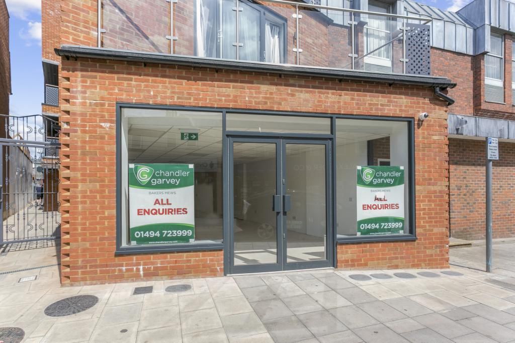 Retail premises for sale in Buckingham Street, Aylesbury HP20, £3,200,000