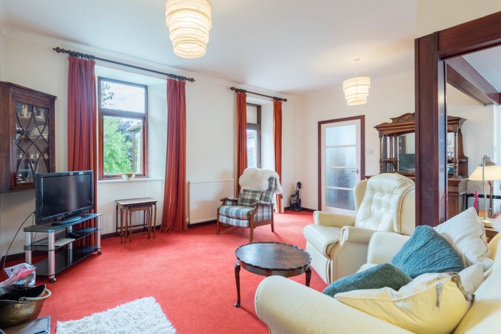 4 bed detached house for sale in Glamis Road, Kirriemuir, Angus DD8, £235,000