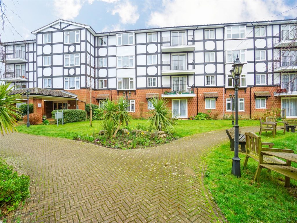 1 bed flat for sale in Kenrith Court, St Helens Crescent, Hastings TN34, £115,000