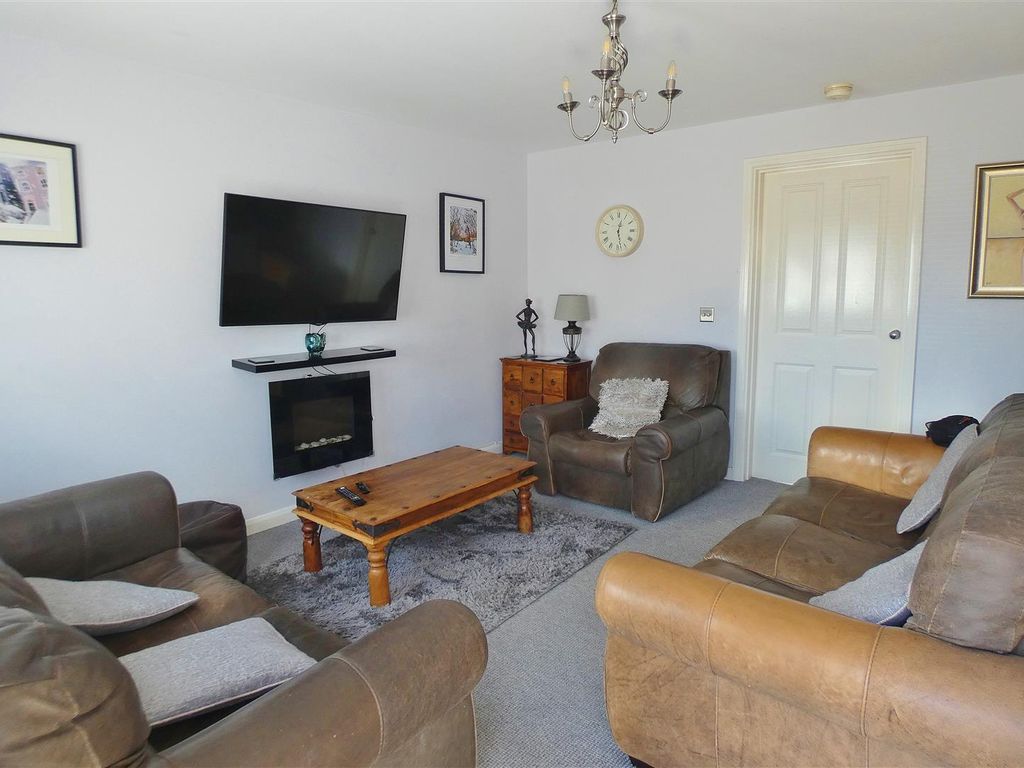 2 bed end terrace house for sale in Latimer Road, Eastbourne BN22, £259,500