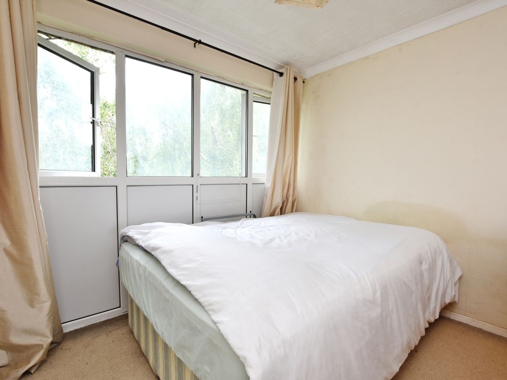 1 bed flat for sale in Bembridge Place, Linden Lea, Watford WD25, £180,000