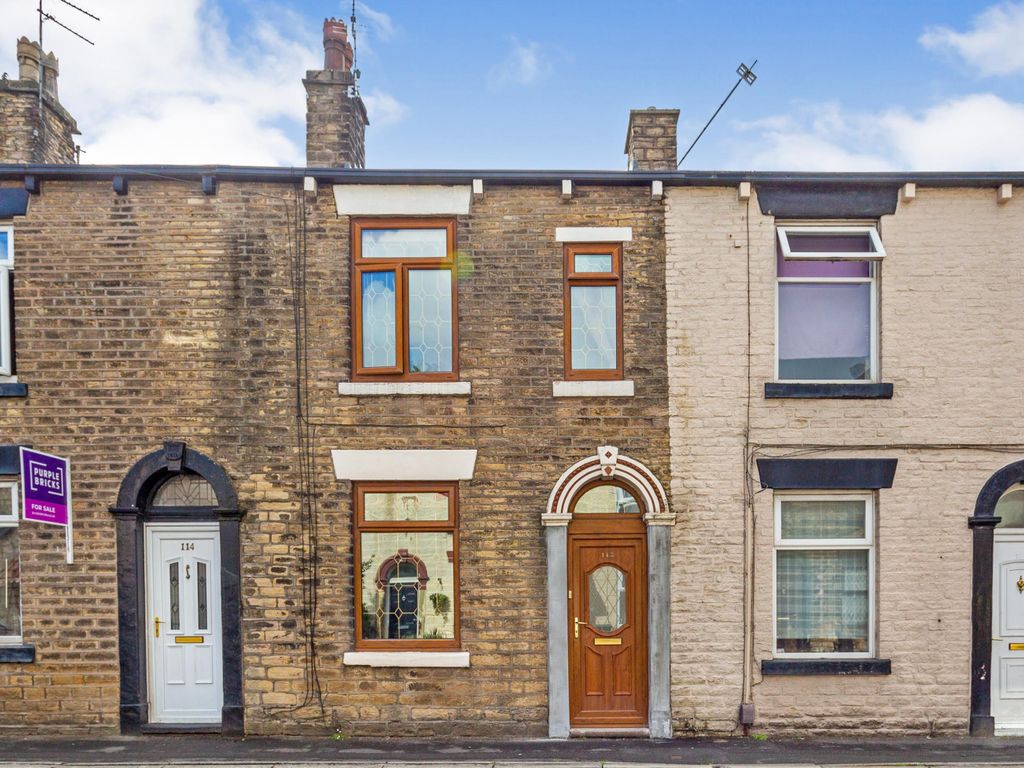 3 bed terraced house for sale in St. John Street, Lees OL4, £160,000