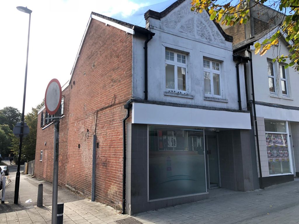 Retail premises for sale in Bitterne Road, Southampton SO18, £500,000