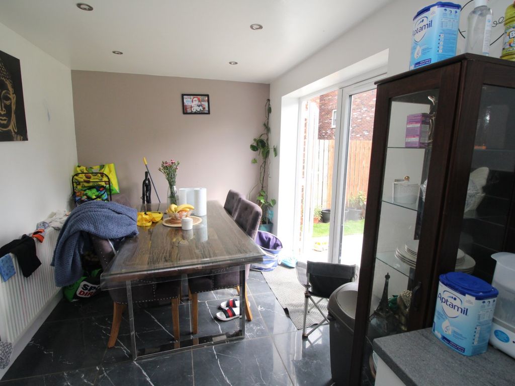 3 bed detached house for sale in Portland Road, Bessacarr, Doncaster DN4, £275,000