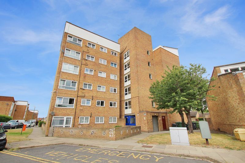 1 bed flat for sale in Phoenix Place, Dartford DA1, £190,000