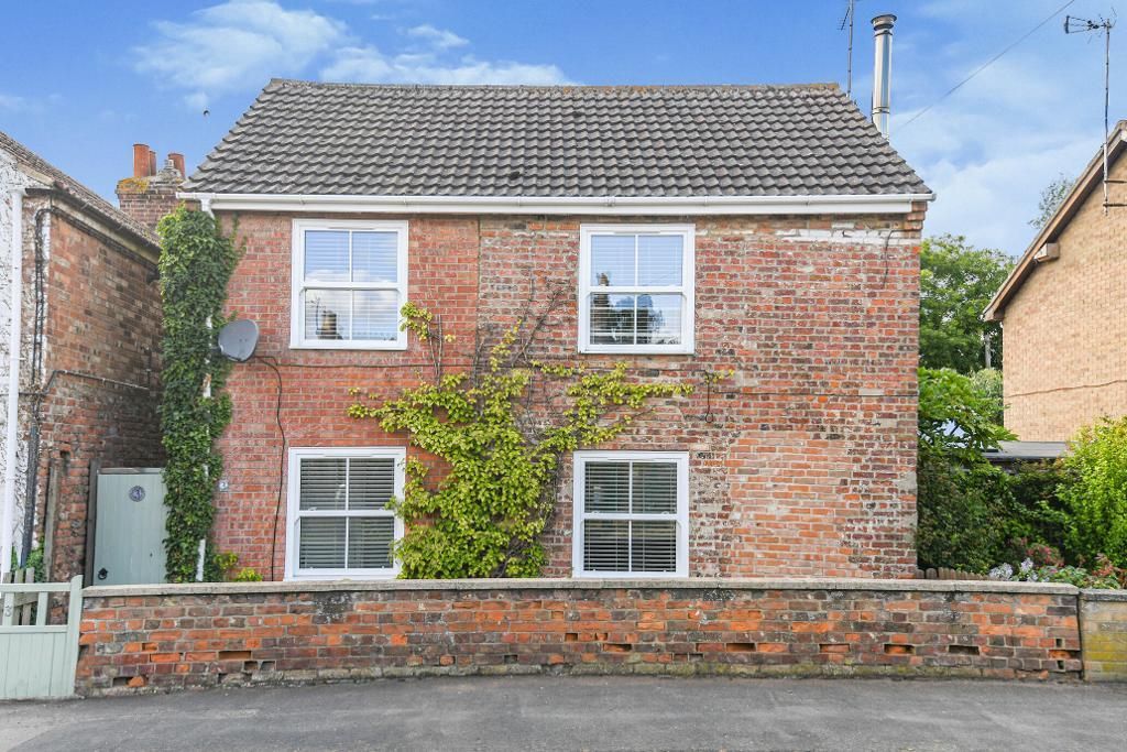 3 bed detached house for sale in Main Road, Friday Bridge, Wisbech, Cambs PE14, £240,000