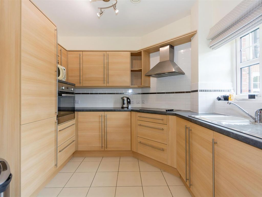 1 bed flat for sale in Ravenshaw Court, 73 Four Ashes Road, Bentley Heath, Solihull B93, £245,000
