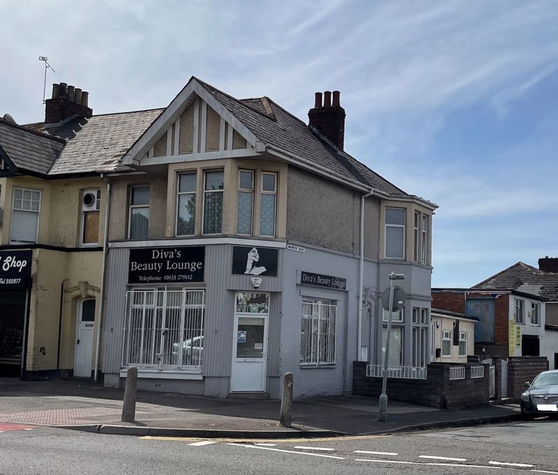 Commercial property for sale in Chepstow Road, Newport NP19, £195,000