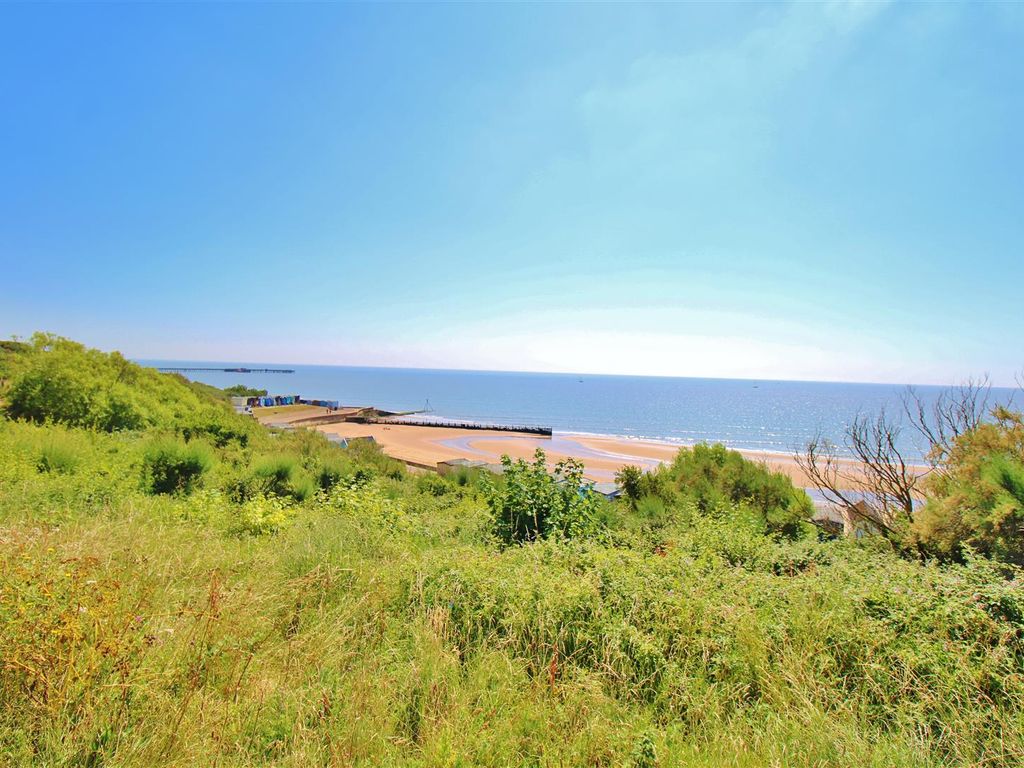 Property for sale in The Leas, Frinton-On-Sea CO13, £48,000