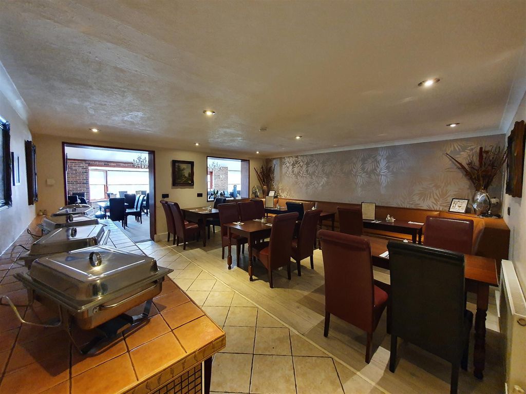 Pub/bar for sale in Licenced Trade, Pubs & Clubs DN17, Amcotts, North Lincolnshire, £450,000