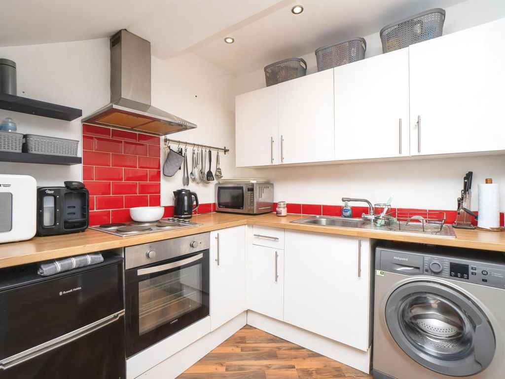 2 bed flat for sale in Knight Court, Guinea Lane, Fishponds, Bristol BS16, £180,000