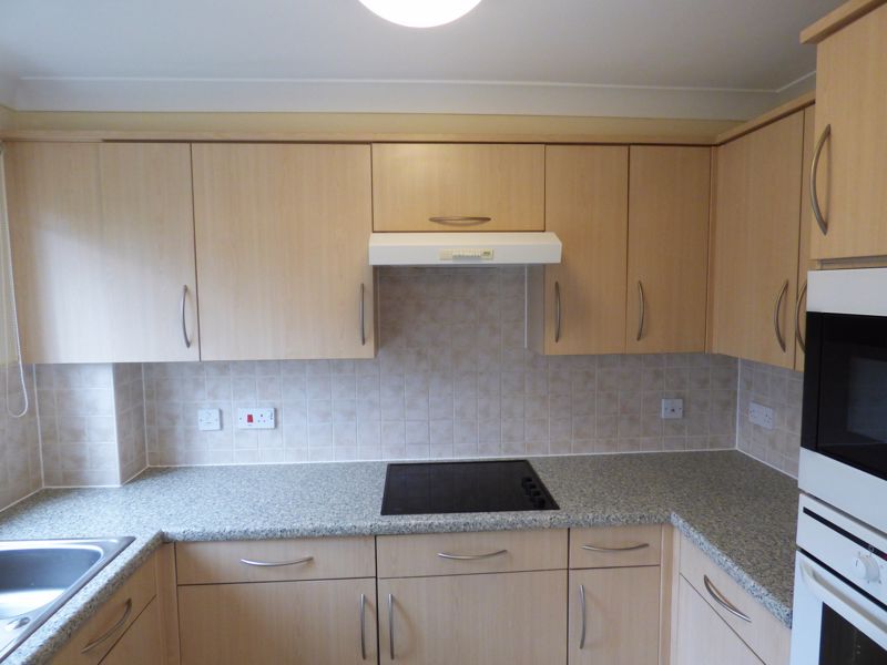 2 bed flat for sale in Mills Court, Sutton Coldfield B74, £149,950
