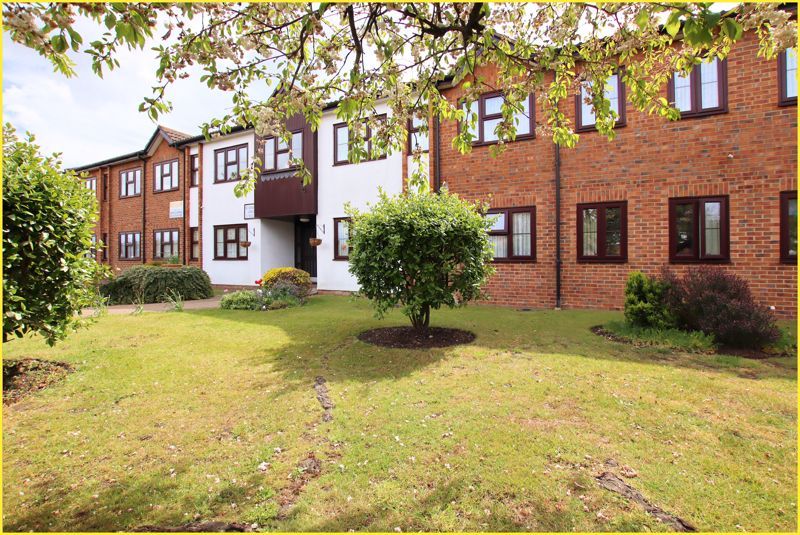 1 bed property for sale in Addington Road, West Wickham BR4, £60,000