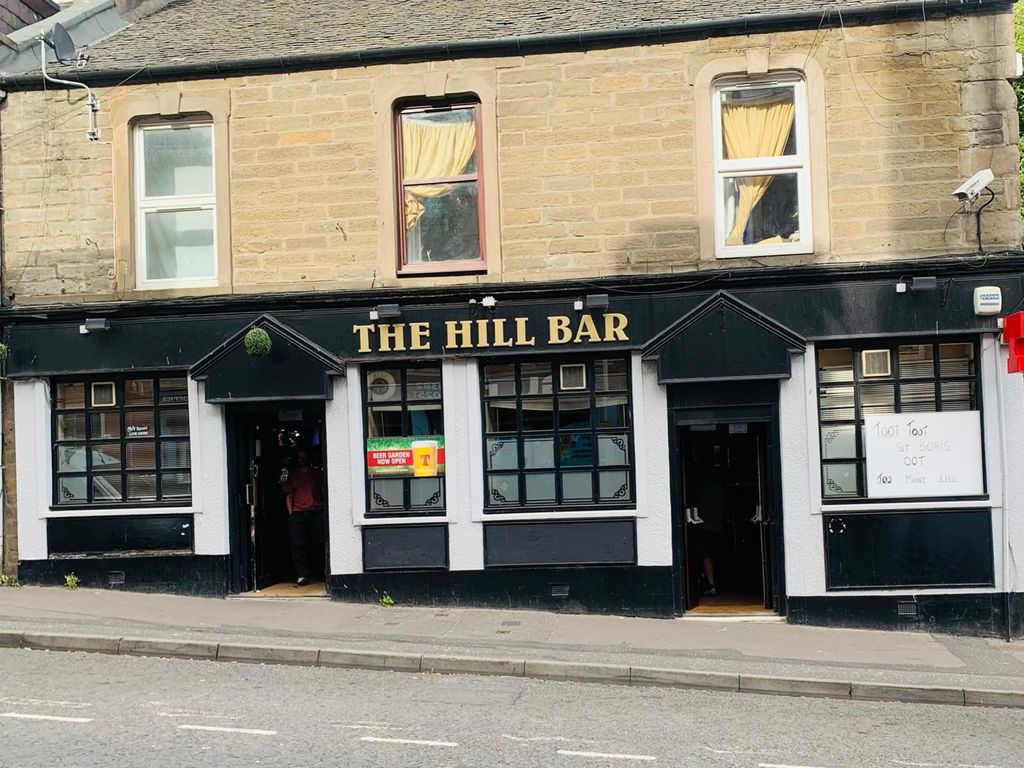 Pub/bar for sale in Hilltown, Dundee DD3, £150,000