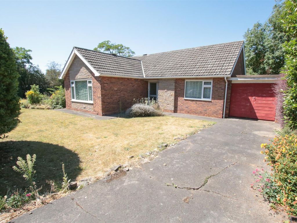3 bed detached bungalow for sale in Ash Hill Crescent, Hatfield, Doncaster DN7, £275,000