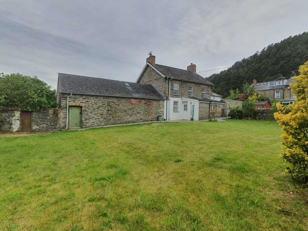 3 bed detached house for sale in Talybont SY24, £290,000