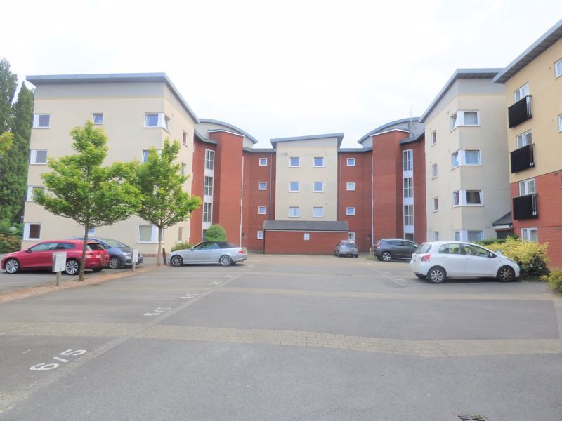 2 bed flat for sale in Suffolk Drive, Gloucester GL1, £145,000