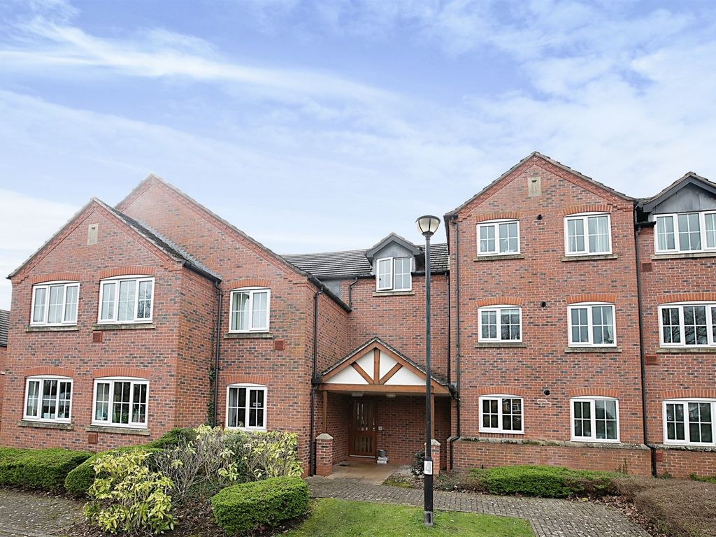 2 bed flat for sale in Brookfield Court, Alcester Road, Stratford-Upon-Avon CV37, £170,000