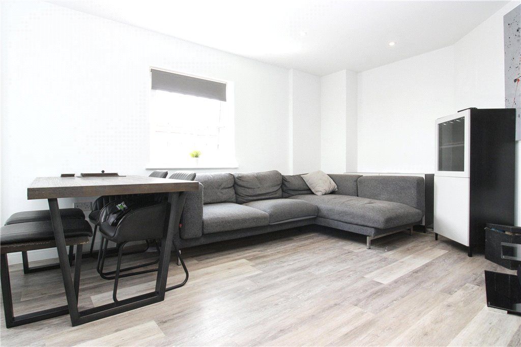 2 bed flat for sale in Brickworks, Trade Street, Cardiff CF10, £215,000