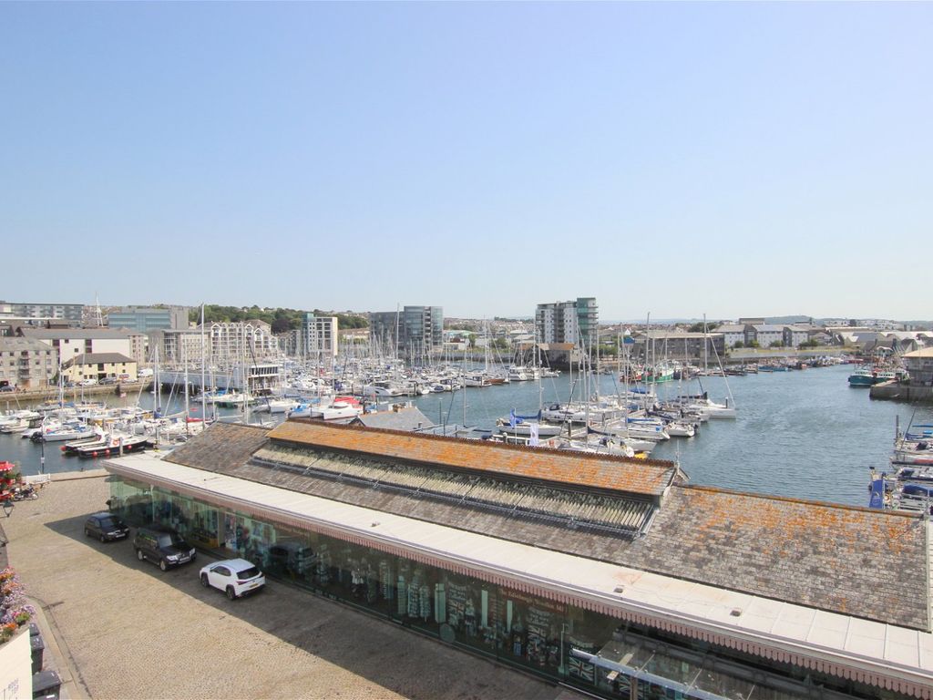 3 bed flat for sale in The Barbican, Plymouth, Devon PL1, £240,000