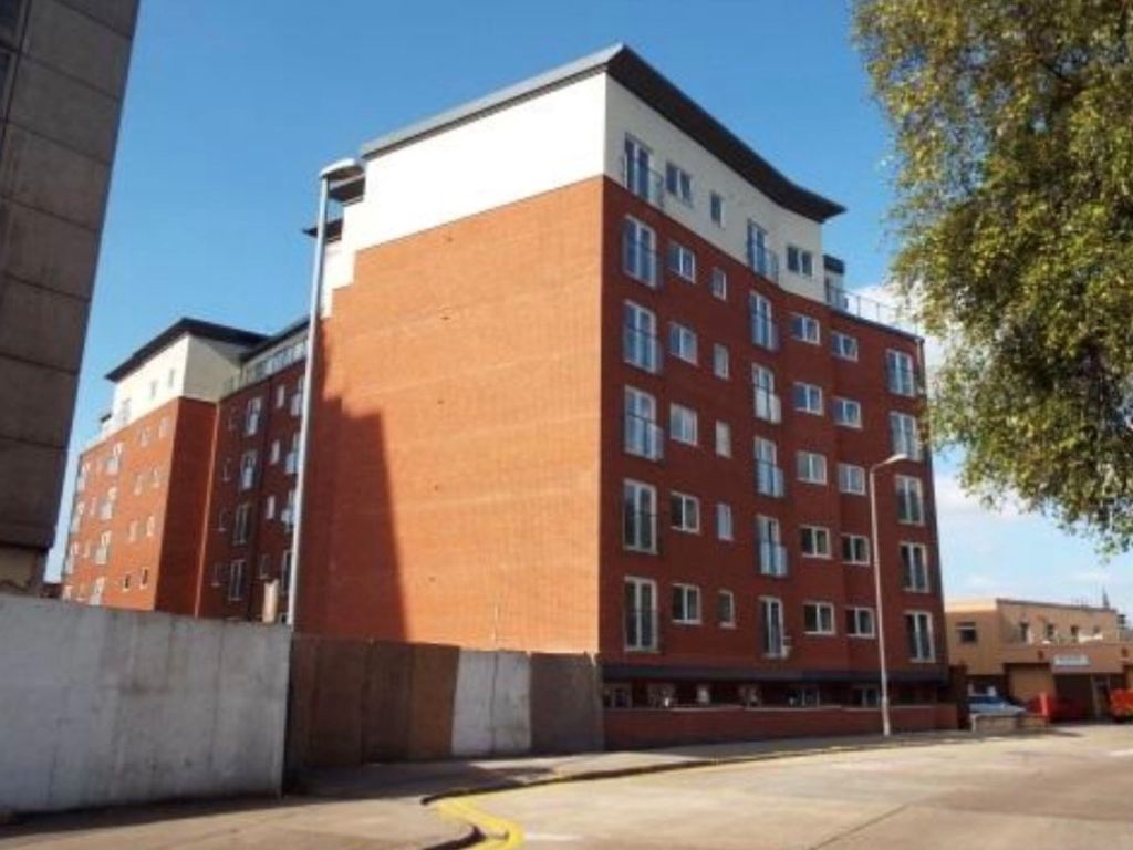 2 bed flat for sale in Lower Lee Street, Leicester LE1, £150,000