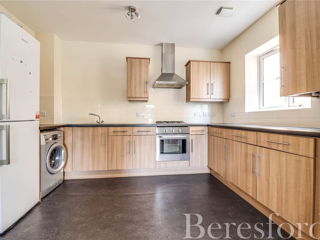 2 bed flat for sale in Parnell Place, Braintree CM7, £180,000