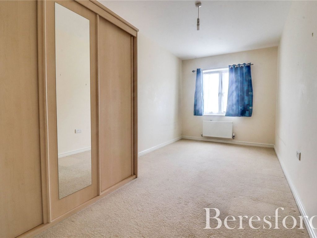 2 bed flat for sale in Parnell Place, Braintree CM7, £180,000