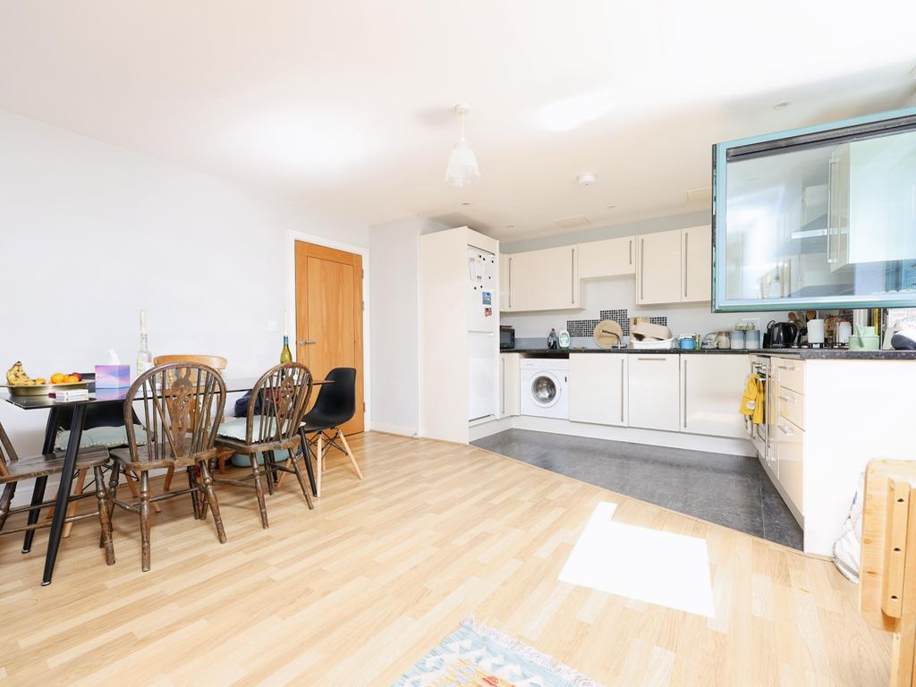 1 bed flat for sale in 26 The Crescent, Plymouth PL1, £104,000