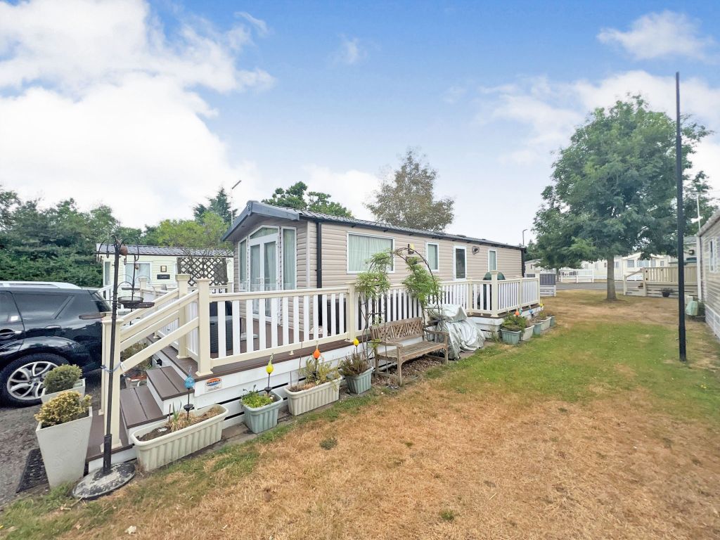 2 bed lodge for sale in Oakdene Forest Park, St. Leonards, Ringwood BH24, £50,000