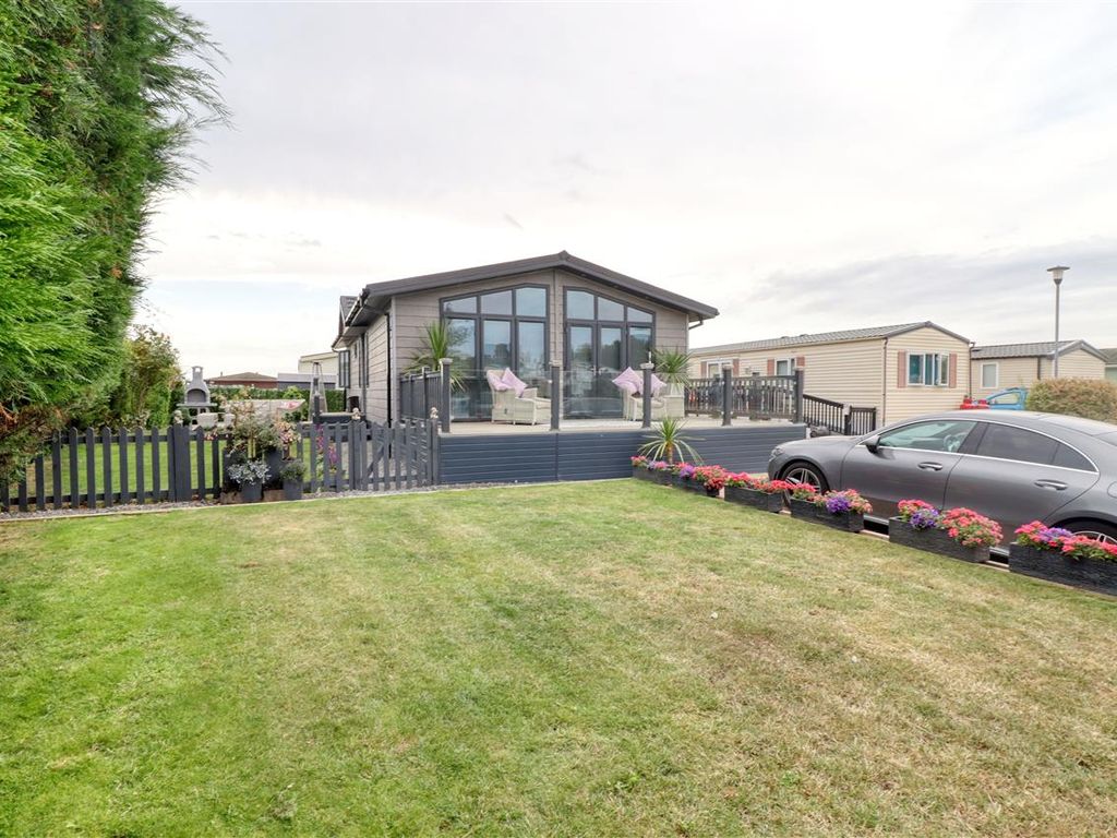 2 bed bungalow for sale in Whitebeam, Great Bentley Country Park, Great Bentley CO7, £150,000