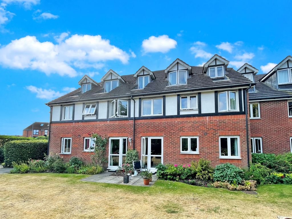 1 bed property for sale in Chesham Road, Amersham HP6, £160,000