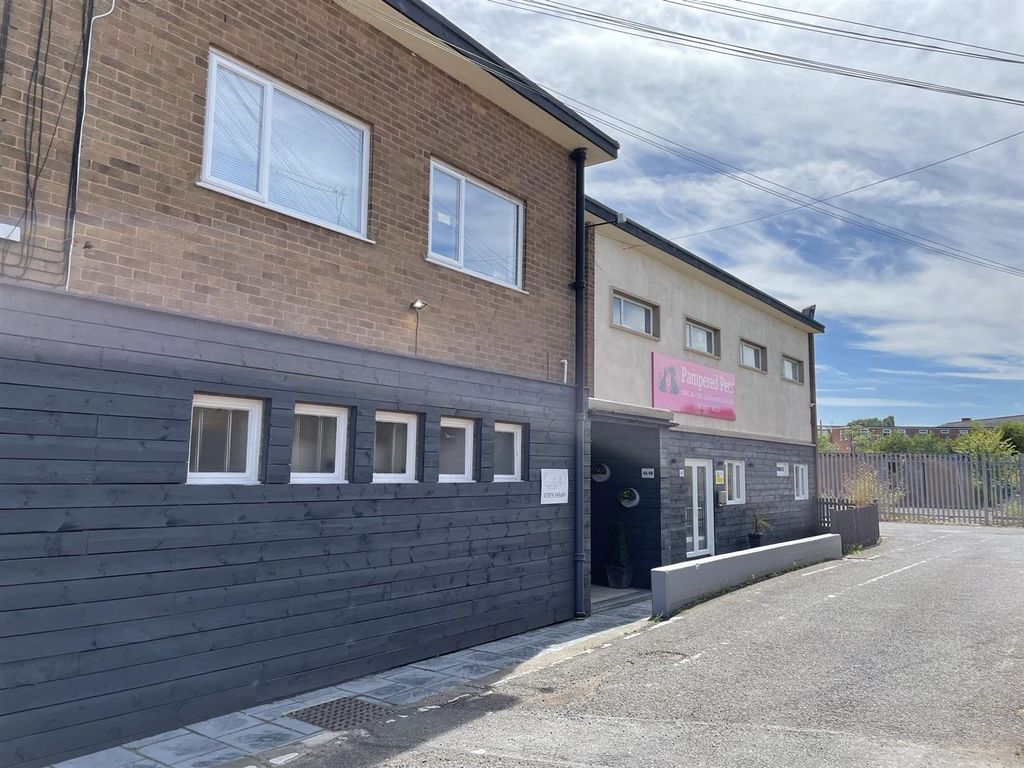 Commercial property for sale in 2-4 Windsor Road, Redditch B97, £795,000