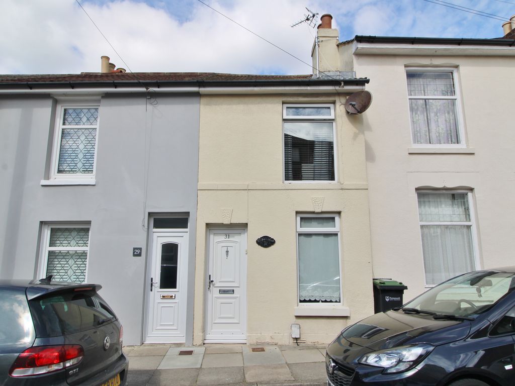 2 bed terraced house for sale in Oxford Road, Southsea PO5, £225,000