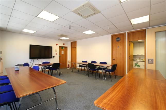 Office for sale in Office - Suite 20, Beaufort Court, Admirals Way, London E14, £375,000