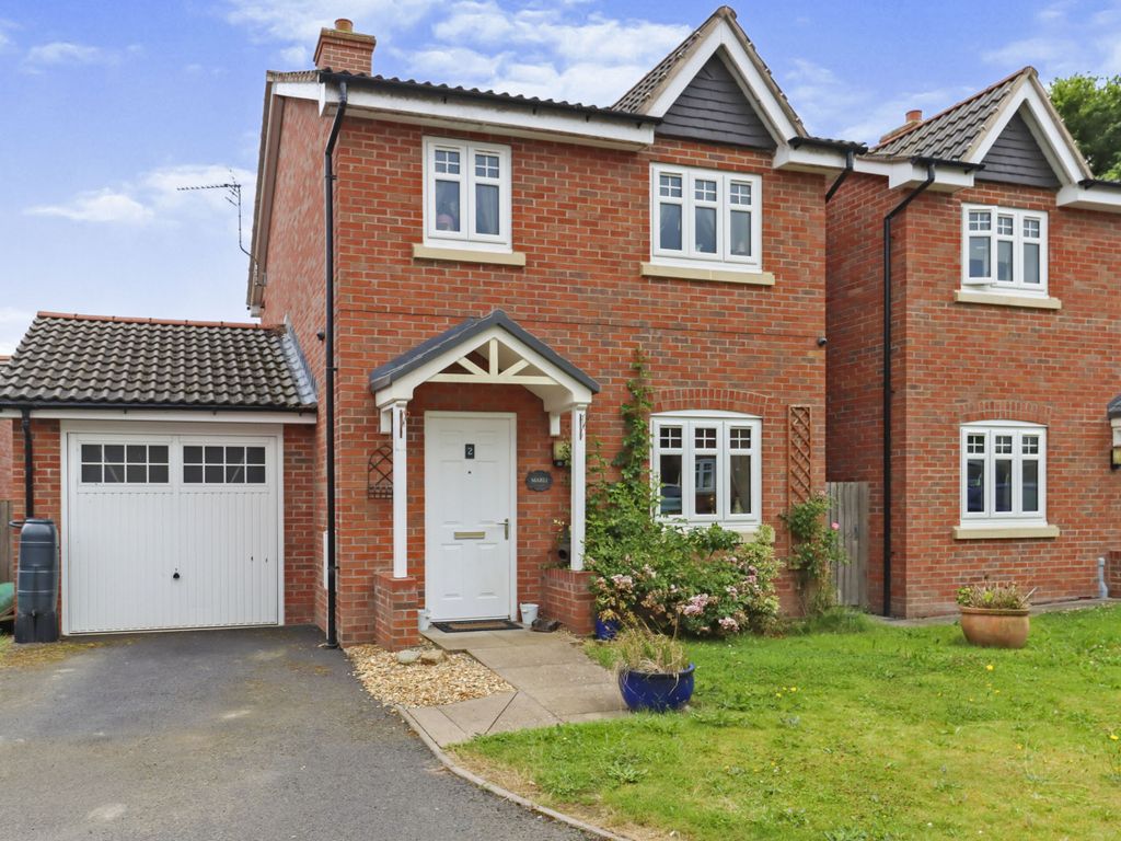 2 bed detached house for sale in Centenary Close, Kinnerley SY10, £260,000