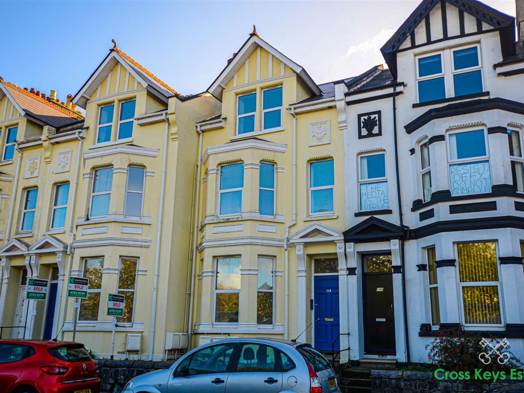 1 bed flat for sale in Saltash Road, Keyham, Plymouth PL2, £125,000