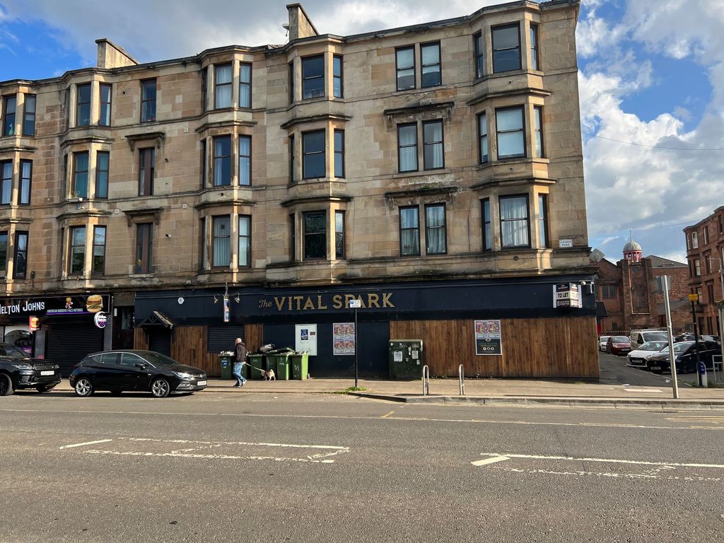 Pub/bar for sale in Govan Road, Glasgow G51, £215,000