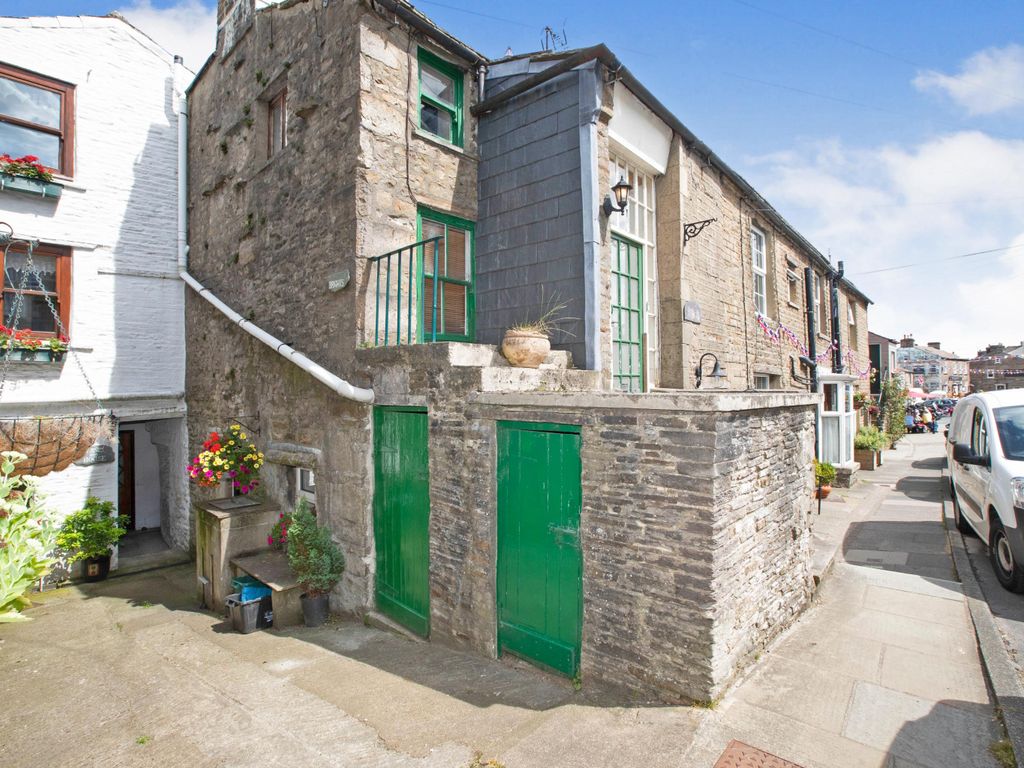 2 bed terraced house for sale in Town Head, Hawes DL8, £210,000