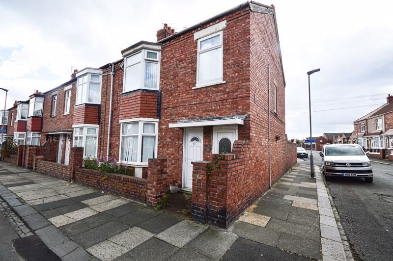 2 bed flat for sale in Princess Louise Road, Blyth NE24, £75,000