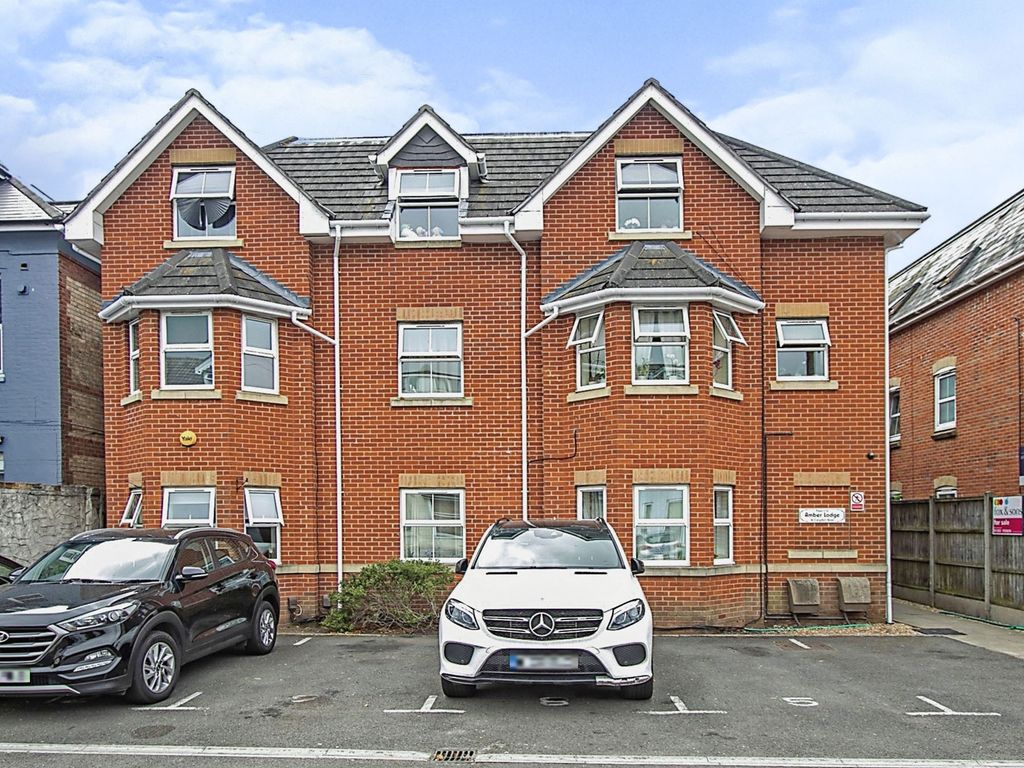1 bed flat for sale in Carysfort Road, Boscombe, Bournemouth BH1, £155,000