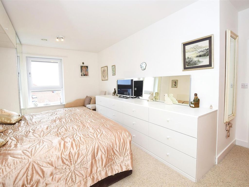 2 bed flat for sale in Beacon Court, Craws Nest Court, Anstruther KY10, £269,995