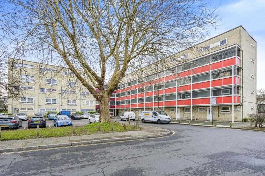1 bed flat for sale in Golden Grove, Southampton SO14, £95,000