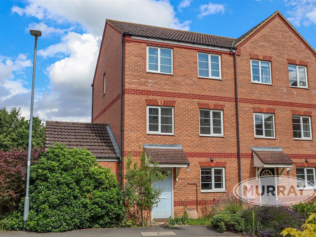 4 bed town house for sale in The Sidings, Oakham, Rutland LE15, £279,950