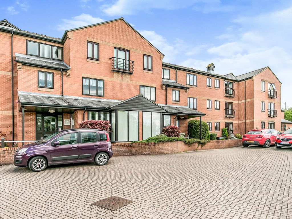 2 bed flat for sale in Orchard Gardens, Ipswich Road, Colchester CO4, £130,000