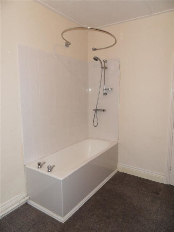 2 bed flat for sale in Hartington Street, Consett DH8, £65,000