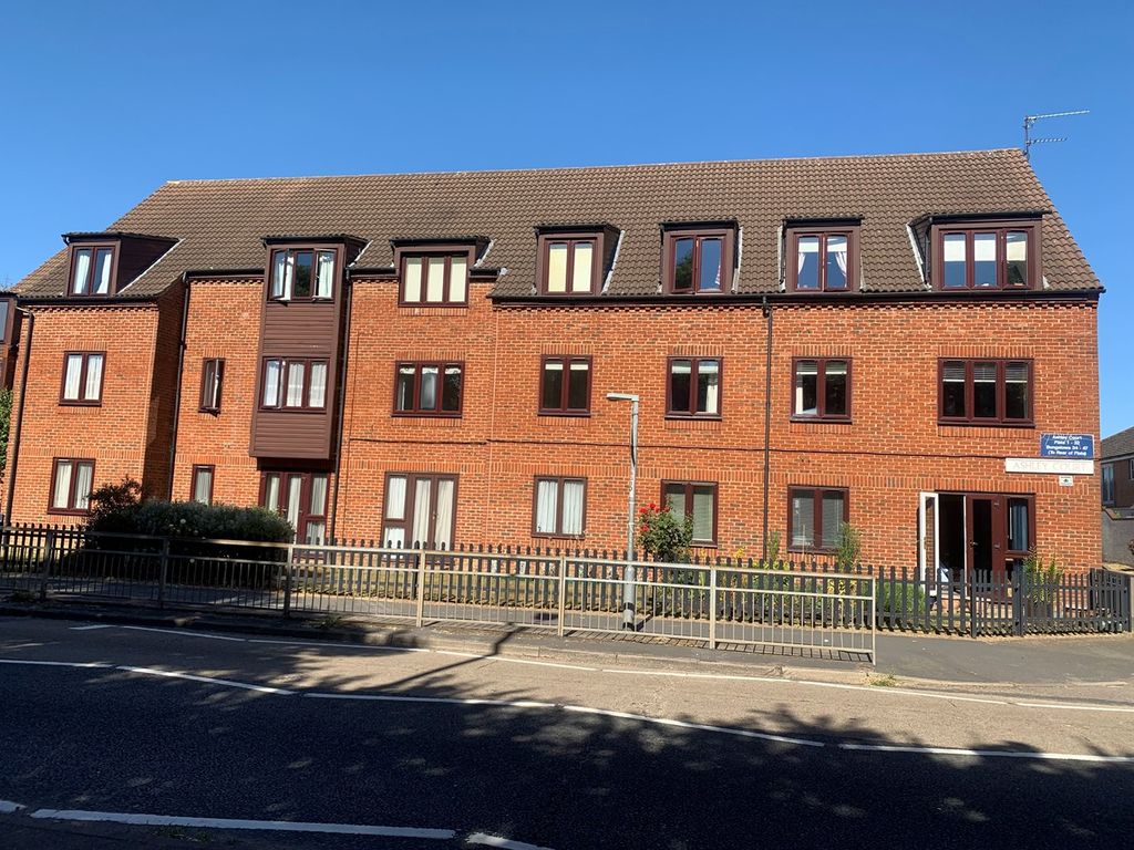 1 bed property for sale in Ashley Court, Hatfield AL10, £114,550