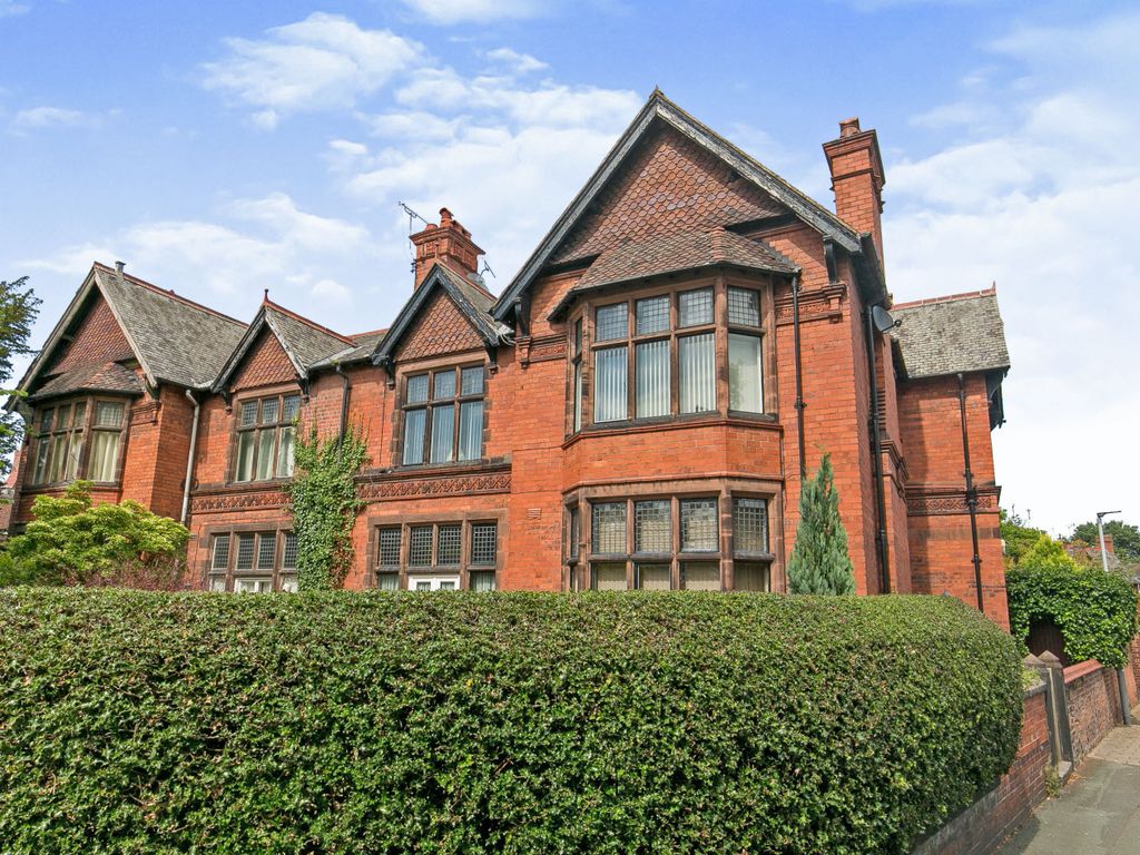 4 bed maisonette for sale in Liverpool Road, Chester, Cheshire CH2, £330,000