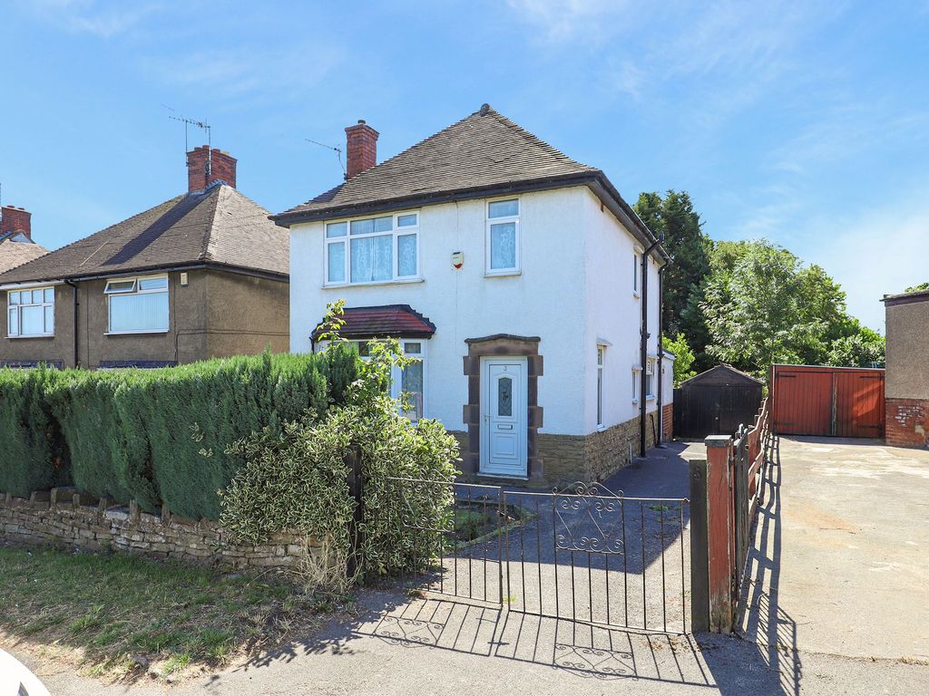 3 bed detached house for sale in Clarkson Avenue, Chesterfield S40, £210,000